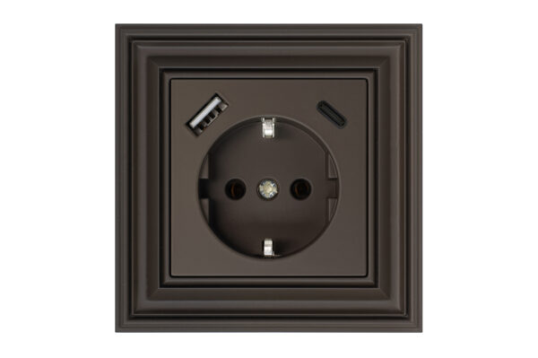IUK-3-01.R_ON31 Kištukinis lizdas su įžeminimu + 3.4A max.USB A+C kroviklis